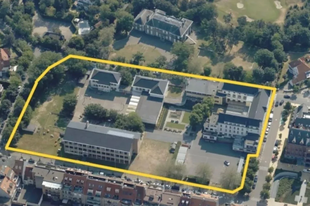 De MAKZ campus te Knokke-Heist beslaat 12.000 m². 