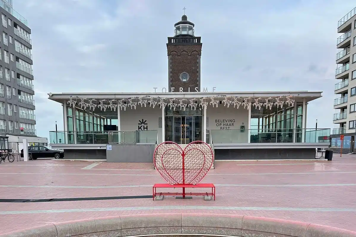 Valentijnsverlichting tovert Knokke-Heist om tot romantische winterbestemming